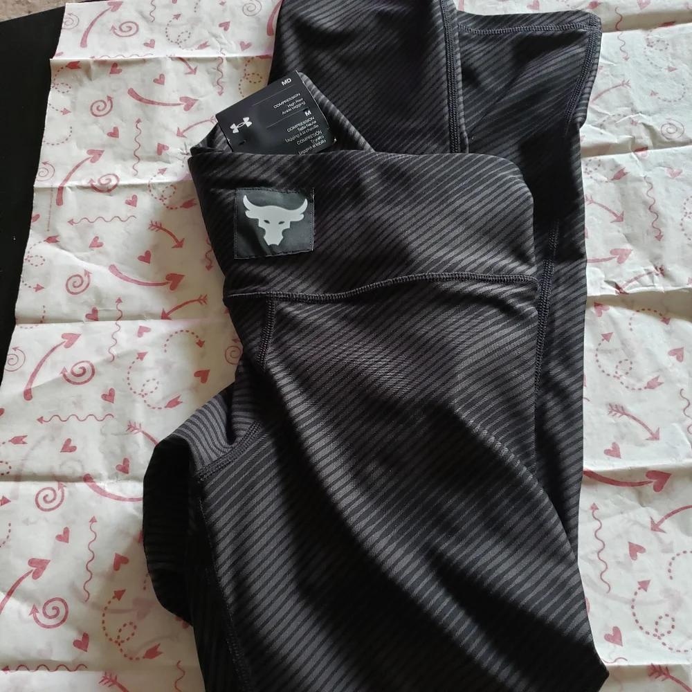Under Armor Leggings - Picture 3 of 3